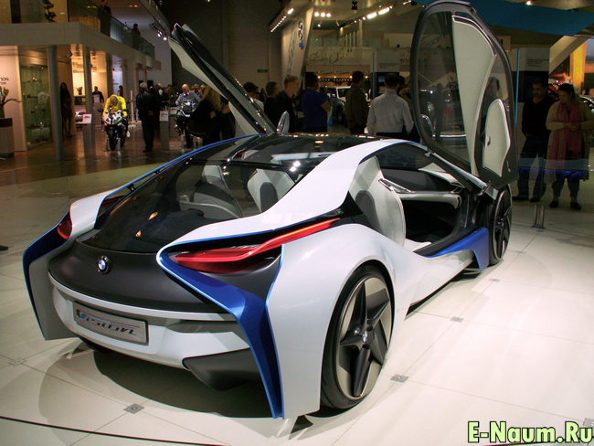 BMW Vision EfficientDynamics - был популярен на выставке