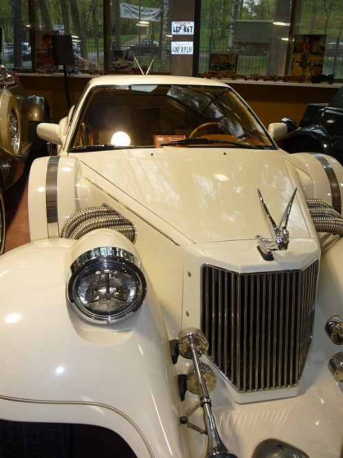 Музей ретро-автомобилей эпохи возрождения в Зеленогорске