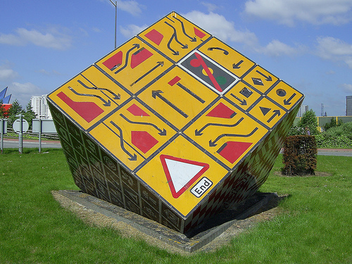 Куб со знаками - Пьер Вивант