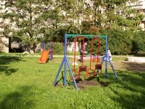 Детская площадка на пр. Луначарского